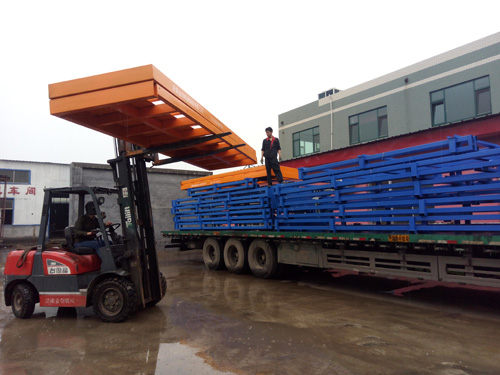 液壓升降機(jī) 液壓升降機(jī)