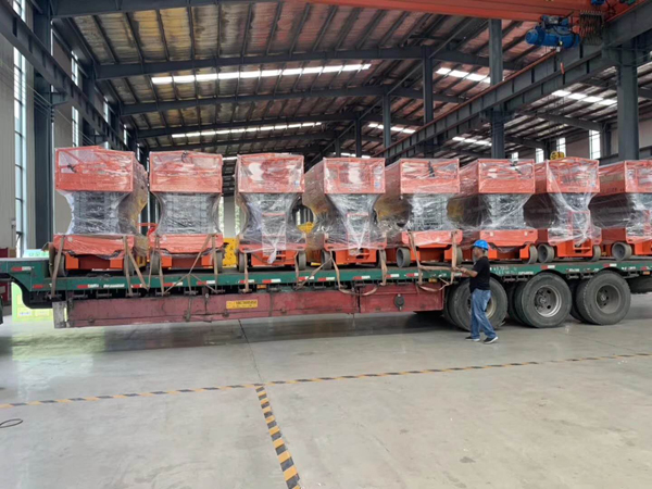 移動式液壓升降平臺 移動式液壓升降平臺