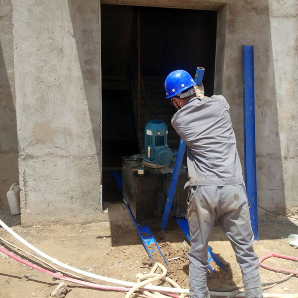 鏈條式液壓升降平臺 鏈條式液壓升降平臺